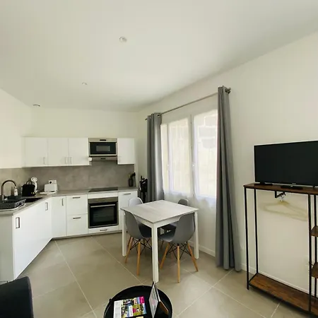 Cosy - Centre - Proche Tourny - Et T2 Apartmán *