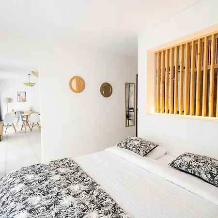 Cosy - Centre - Proche Tourny - Et T2 *