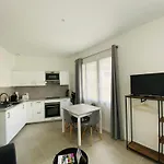 Cosy - Centre - Proche Tourny - Et T2 Lägenhet *